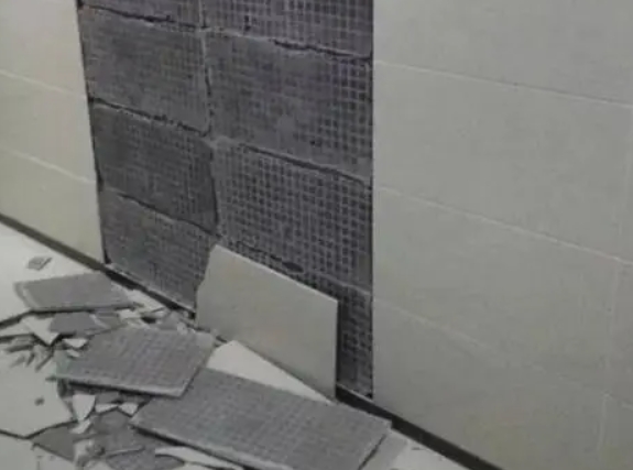 墨江瓷砖空鼓维修公司分享下墨江墙砖松动维修的知识